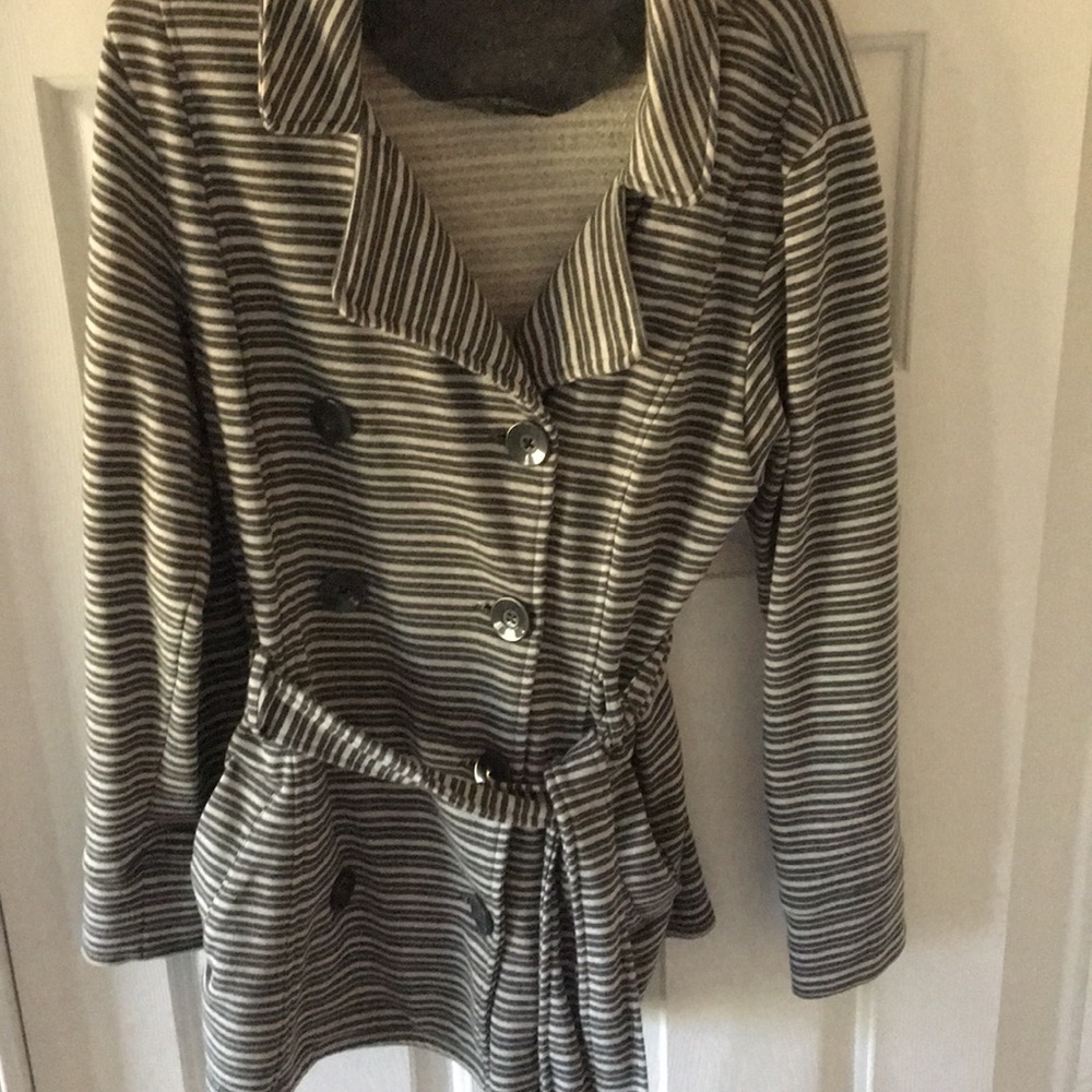 Jacket - Picture 3 of 7
